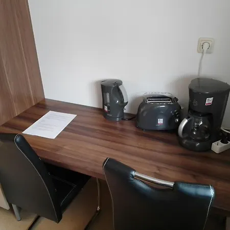 Benjamin 1 פלאואן